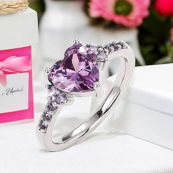 Huitan Purple Love Rings Silver Color New Fashion Jewelry for Women Wedding Engagement Party Temperament Female Accessories Gift