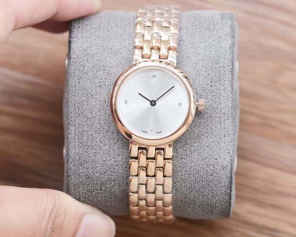 

Ladies Watch Cute Series: New Quartz Women's Watch, Dazzling Design, Loose Strap Can Be Worn as Jewelry, Champagne