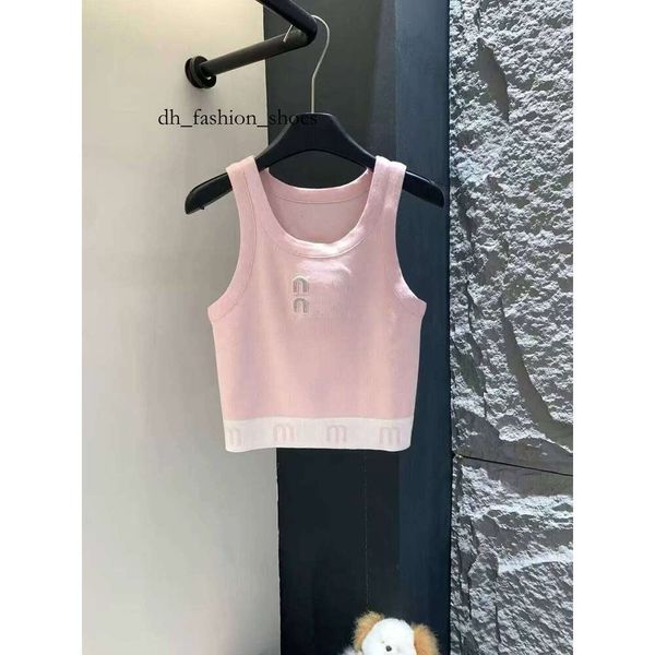 

miuly Womens Blouses Shirts Designer t Shirt Women Cropped Top t Tank Anagram Regular Cotton Jersey Camis Female Tees Embroidery Knitwear for Sport Yoga Top ee0, Black gold 1