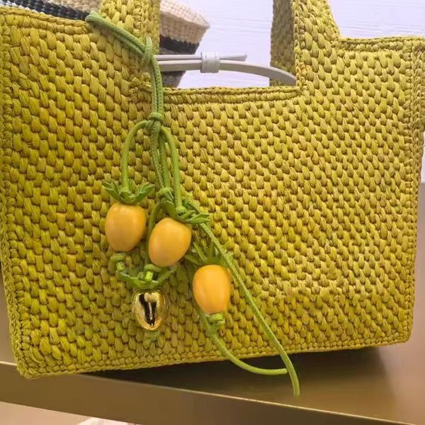 

High quality Designer bag chain Charm Cherry Charm Fashion Women Keychain Vintage Cool Cherry Pattern Refreshing Style Keychains Hangings