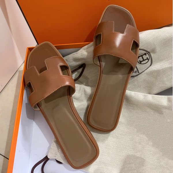 

Designer Sandals Women's Fashion Luxury Letter Sliding Rubber Leather Flat Shoes Summer Beach Bathing Slippers Brown Retro Sandals Famous Designer Women's Sandals, H-5