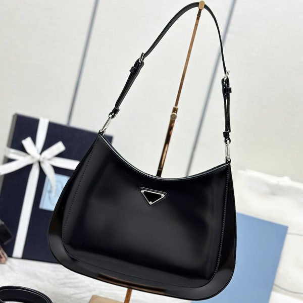 

Luxury cleo Underarm shoulder bags High quality Designer Crossbody bag leather handbag Messenger bag for women fashion crescent bag Hobo Totes Clutch Bags wallet, 3-light green