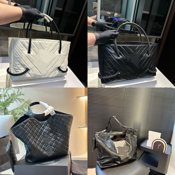 

Elegant 45678218 Armpit Design Big Size Handbag With Stylish French Flair, 33.8x33cm7*