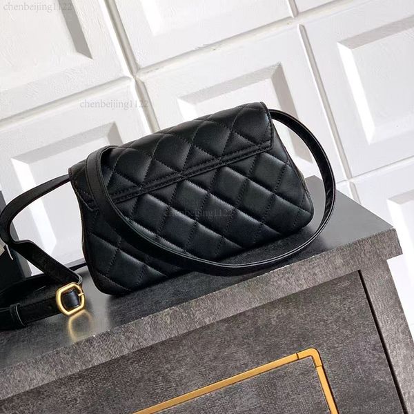 

99A outstanding luxury trendy style designer handbag, 100% all-leather fabric, exquisite pure steel hardware, crossbody bag, single-shoulder bag, handbag, casual bag, Three