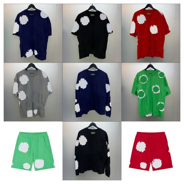 Men's Popular T Shirts Set Designer American High Street Foam Printing Loose Couple Set Athleisure All Cotton Tee Shorts