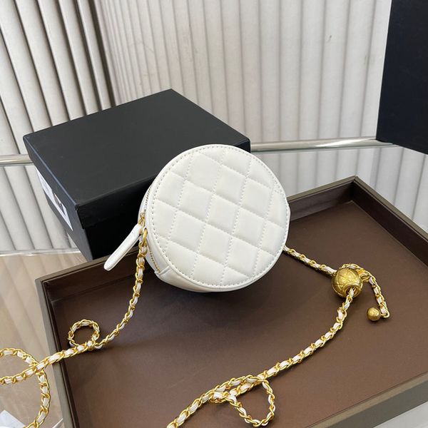 

Ladies Lovely Mini Circle Bag Golden Ball Designer Waist Pack Adjustable Chain Lambskin Leather Zipper Cross Body Cosmetic Cases Shoulder Coin Handbags 10cm, White