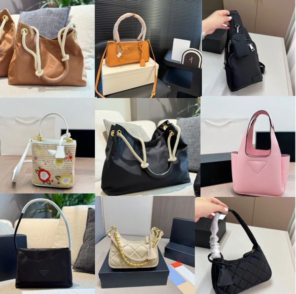 

Totes Designer Classic casualness Soft calf leather outer layer and soft sheepskin inner lining, Purple