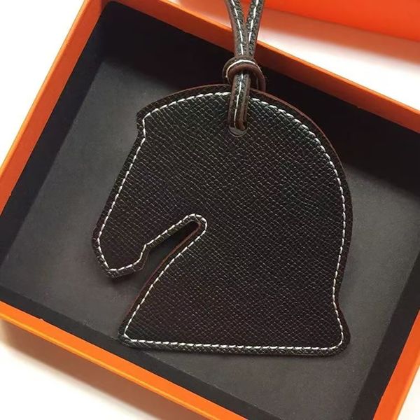 

Designer Keychain for Womens Luxury Keyring Keychain Bag pendant Charm Horse head Stylish Keychain Hangings Leather Keychain01