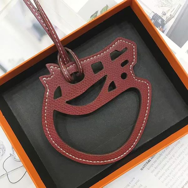 

Designer Keychain for Womens Luxury Keyring Keychain Bag pendant Charm Stylish Keychain Hangings Leather Keychain01