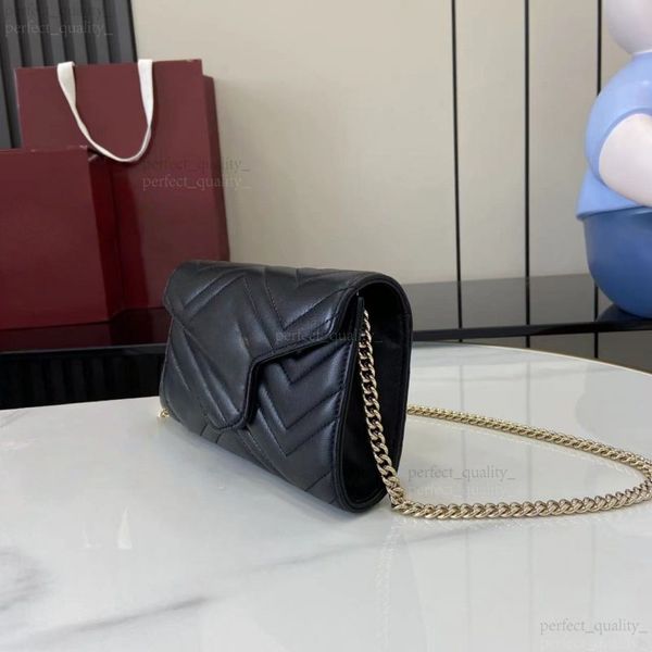 

99A Designer's creative crossbody bag with a single shoulder strap, the texture of high-quality leather perfectly blends with the elegant and fashionable design., One