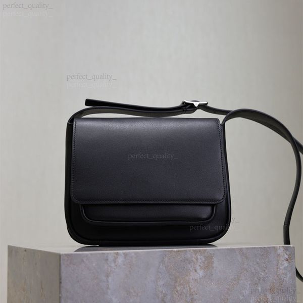 

The 12A designer creative bag made of genuine leather, featuring multiple functions such as hand-held and shoulder-sling, is of high-end and fashionable quality., Two