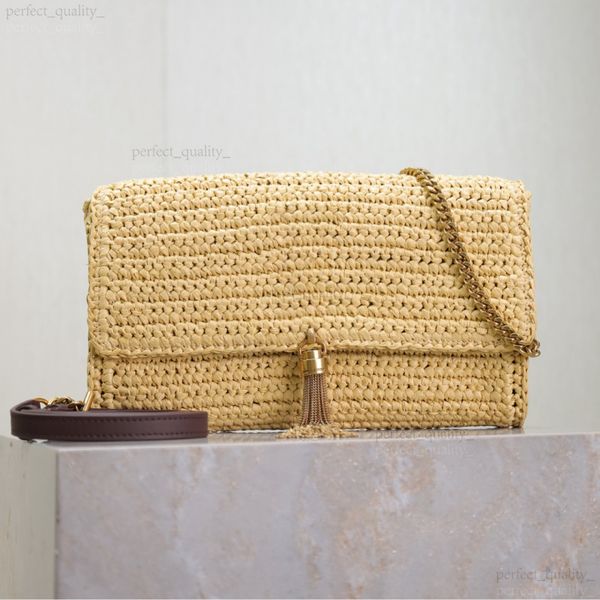 

The 99A designer creative crossbody bag with a high-end fashion touch is made of high-quality leather, which contributes significantly to its excellent appearance., Two