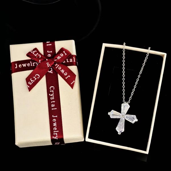 

Elegant Diamond Encrusted Cross Necklace - Stylish Women's Pendant Jewelry
