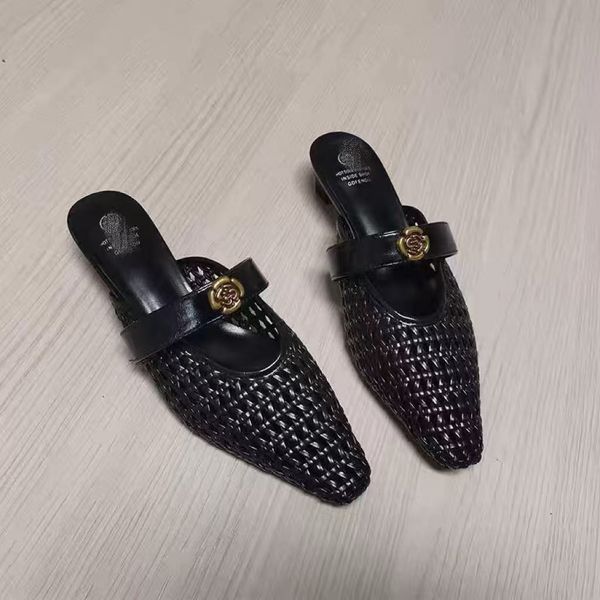 

Breathable Comfort Sneakers Featuring a Stylish Strap Closure Casual Elegance for Every Season, White