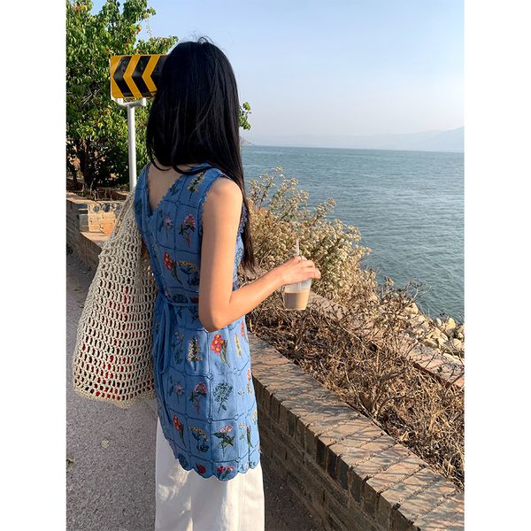 

B430 Lace embroidery drawstring waist sleeveless dress female 2025 summer sweet and fresh, Red