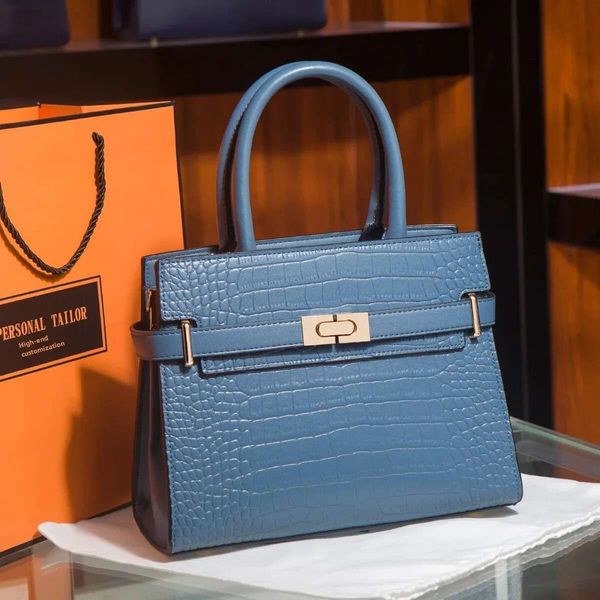 

Best Mother's Day Gift Soft Leather Fashion Crossbody For Women Midlife Handbag Summer New Arrival Large Air Tote Bag, Red