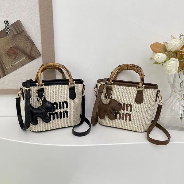 

Best Designer Bag Shoulder Bag Luxury Bag Crossbody Handbag Tote Designer 2025 New High Quality Spring Contrast Straw Bamboo Bucket Tote Fashion Slanting Women's Bag, Brown without pendant