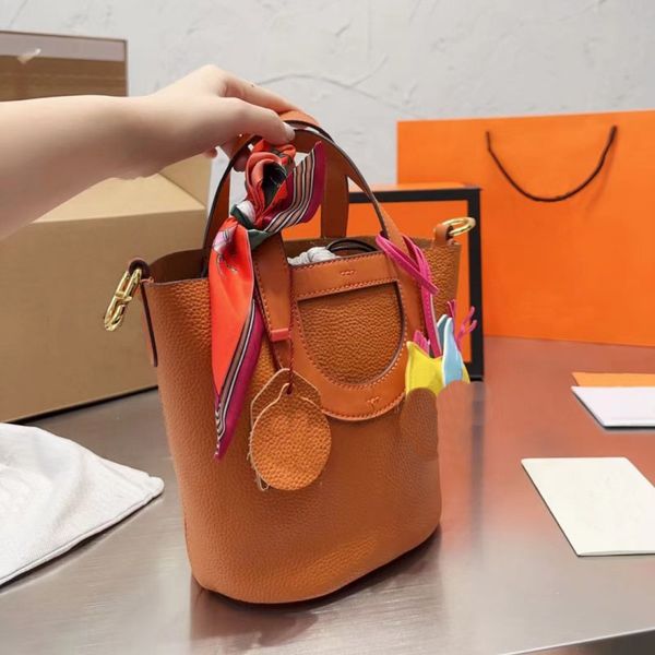 

Designer Cowhide Bucket Bag Large Capacity Handbag Women's Luxury Single Shoulder Crossbody Bag, Bag 17 with silver accessories