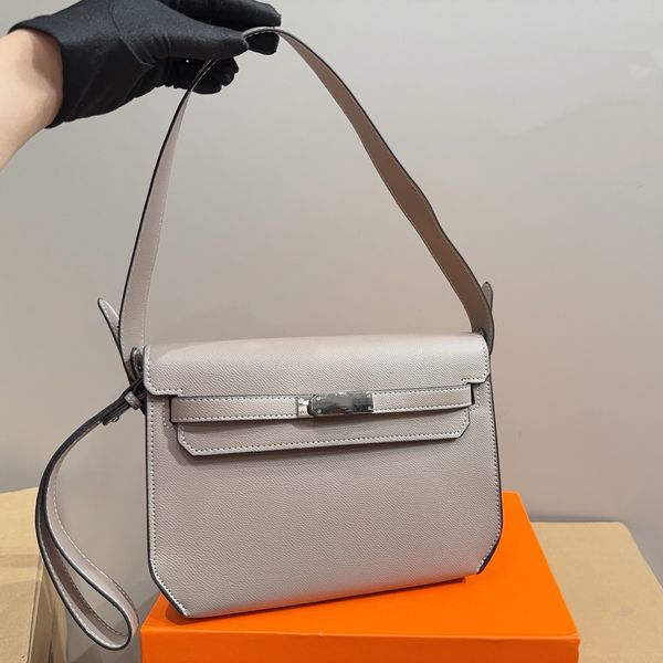 AAA Designer New genuine leather underarm bag 2025 women's high-end versatile commuter messenger bag shoulder messenger bag women