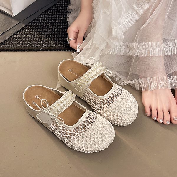 

chic female footwear lightweight comfortable shelltoed heels ideal for sizzling seasons, Black