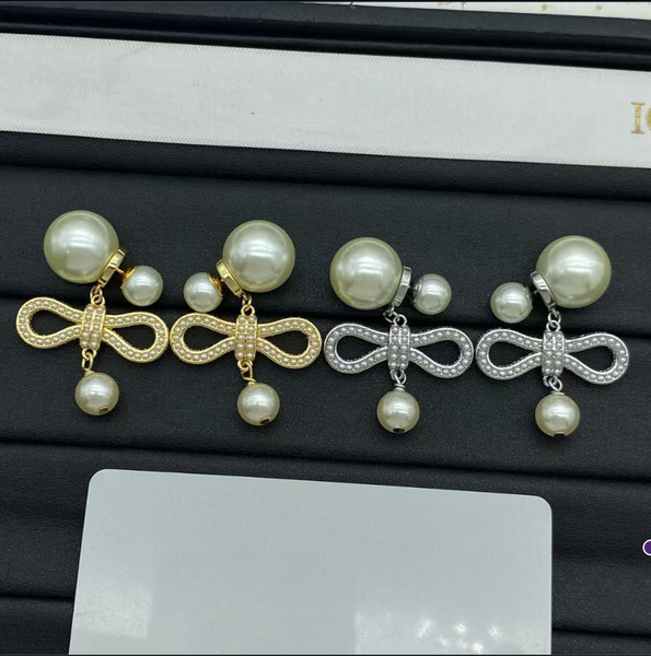

Vintage Pearl Letter Set Diamond Fringe Star Stud Earrings