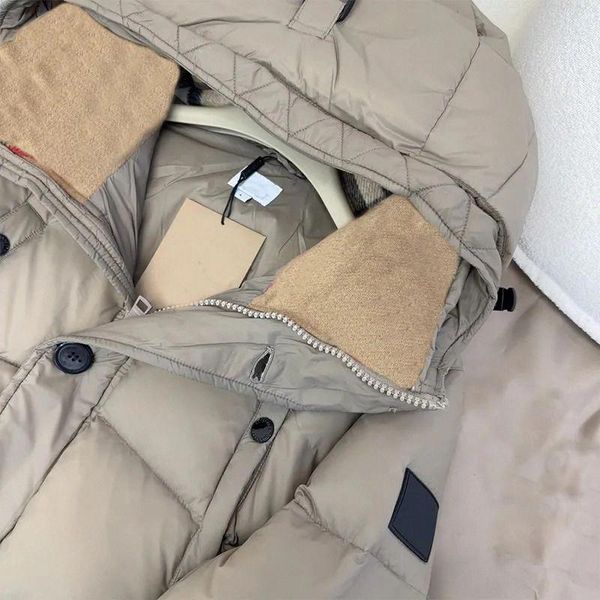 Puffer Coat Woman Down Jackets Winter Fashion Designer Parkas Coats Womens Classic Stripped Hooded Puff Jacket Outerwear D
