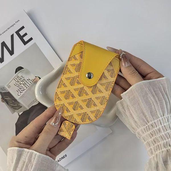 

Designer keychain for womens headphone case mini bags luxury leather keyring keychain stylish keychain hangings leather Key chain