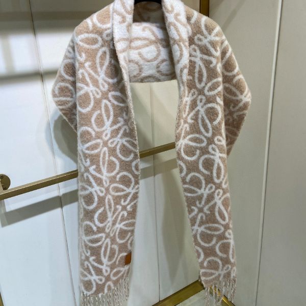 

winter style scarf can also be used as a shawl Floral double-sided long scarf featuring the brand's classic design