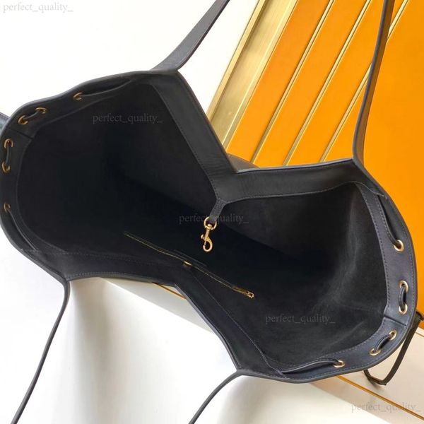 

This 99A designer crossbody bag with a single shoulder strap is made of imported genuine leather, which is the core element that showcases its elegant style., One