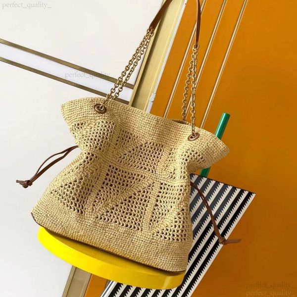 

The classic handbag with a single shoulder strap and crossbody design by 99A is made of high-quality Rafi grass material, exuding the unique charm of superior quality., One