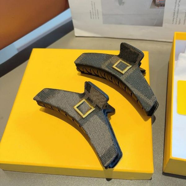 

High Quality Hair Pins Luxury Designer Fashion Hair Clips Claws Barrettes Brand Letter Clip Women HairPins Hair Accessories