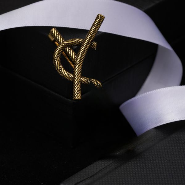 

Luxury Brand Letter Brooches Designer Brooch Pins Fashion Jewelry Women Pin Brooches Gold Silver Brooch Suit Pin F120