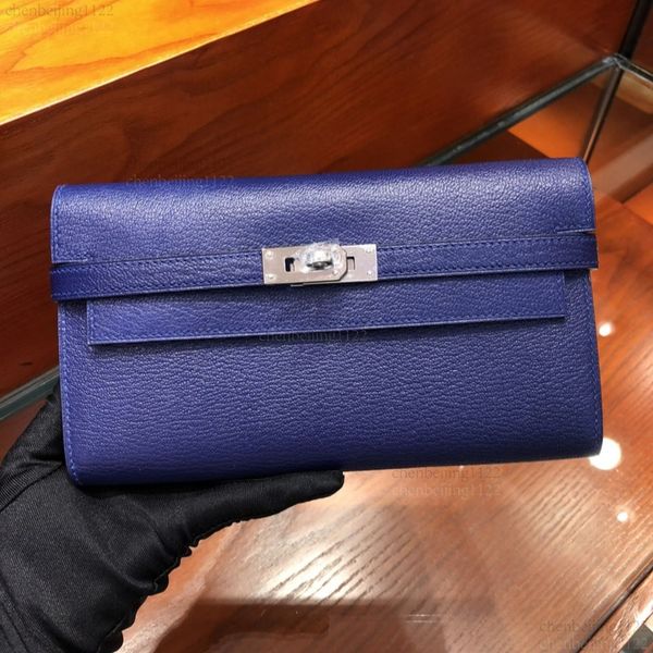 

99A The ladies' handbags designed by top designers are made of imported cowhide and are custom-made by hand. Every stitch and thread reflects the exquisite craftsmanshi, One