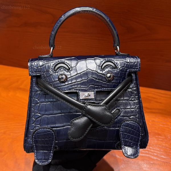 

99A 19cm mini crossbody bag crafted by top designers, made of imported crocodile skin and custom-made by hand, exuding an abundance of artistic charm., One