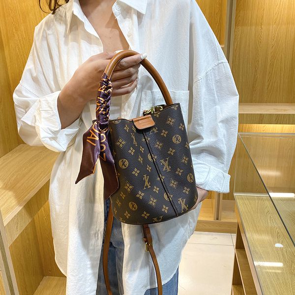 

Women's New fashion printed casual handbag fashion chain crossbody bag bucket bag with all-in-one shoulder crossbody tote, Khaki