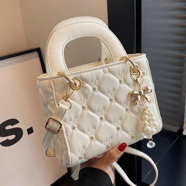 

Designer free shipping 2025 new women's fashion commuting Dia Lattice lady shoulder crossbody bag, Clear