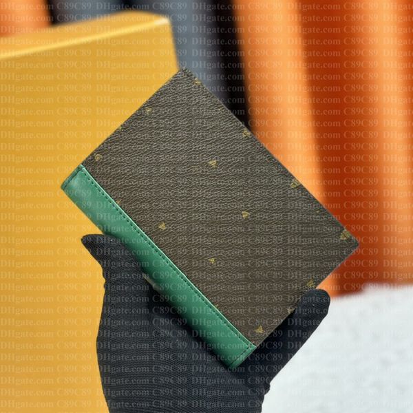 

Designer Passport Holders 10A Passport Pouch ID Case Card Holder Pocket Women Men Bag Vintage Cardholder PASSPORT COVER With Box, Champagne