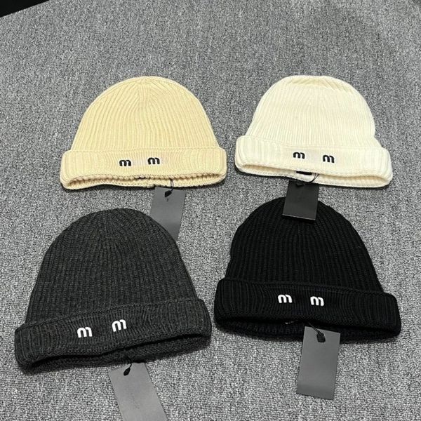 

Fashion Classic Men Designer Winter Beanie Women Skull Caps Ski Hats Snapback Mask Mens Cotton Unisex Cashmere patchwork Letters Luxury Outdoor Casual Beanies, White