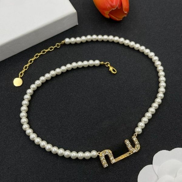 

Designer Necklaces Elegant Pearl Diamond Luxury Pendant Necklace 18K Gold 925 Silver Plated Necklaces for Women High Quality Jewelry Accessories Gift