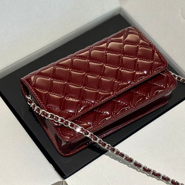 

Woc Shiny Patent Leather Chain Crossbody Bag Designer Womens Shoulder Bag Leather Ridged Silver Hardware Metal Matelasse Chain Hand Crossbody Bags Makeup Bags 19cm, Sky blue