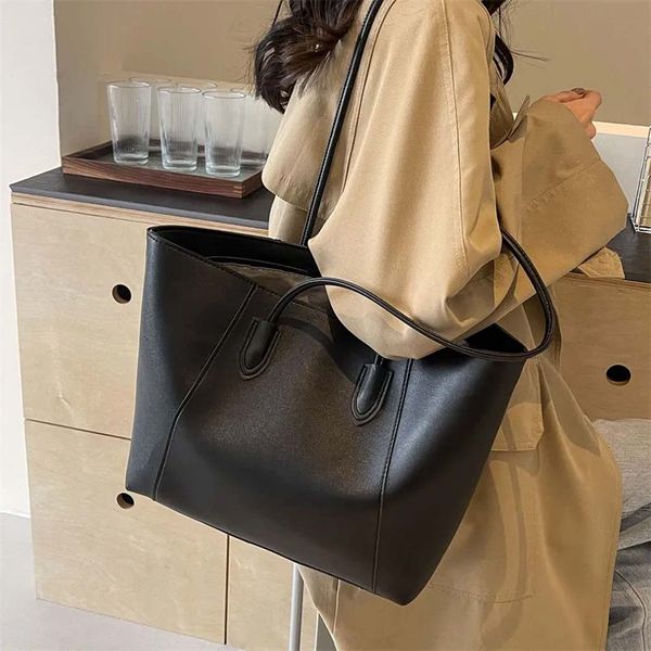 

2025 Designer bag tote bag double-sided dual-use calf leather tote bag shopping bag single shoulder handbag mini women's green version beach bag pink bag 007, #27