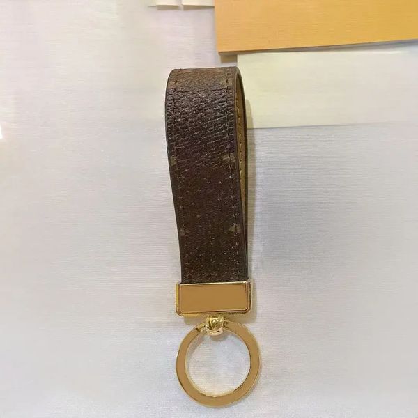 

Desiger Keychais Luxury Brad Layards Wome Me Classic Fashio Leather Car Keyrig Brow Flower Letter 45678218 Uisex Pedat Accessories Exquisite