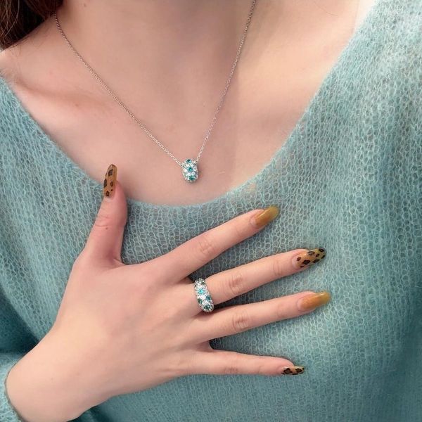 

2025 light luxury delicate retro cold style full of star eco-friendly brass zircon pendant necklace full of diamonds unique senior exquisite girl gift