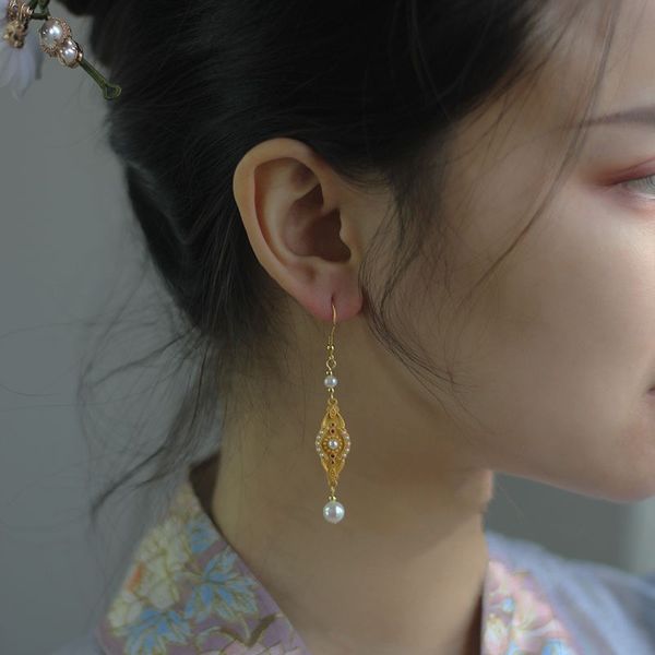 

2025 New Vintage 14K Gold Plated Pearl Filigree Drop Dangle Earrings Long Chain Freshwater Pearl Ear Hooks Custom Natural Pearl Jewery