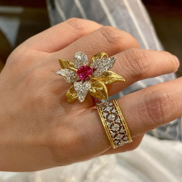 

2025 Originality Exquisite Fashion Pink Tourmaline Zircon Charming Flowers Band Jewelry Ladies Generous Design Sense Accessories Generous And Design Sense