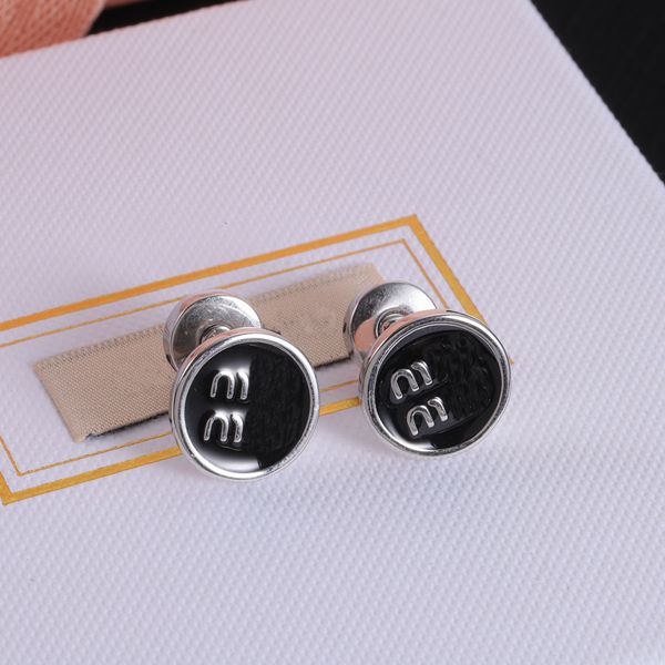 

Luxury Womens Stud Earrings designer jewelry for women Classic Style Women Studs Earrings Wedding Party Gifts