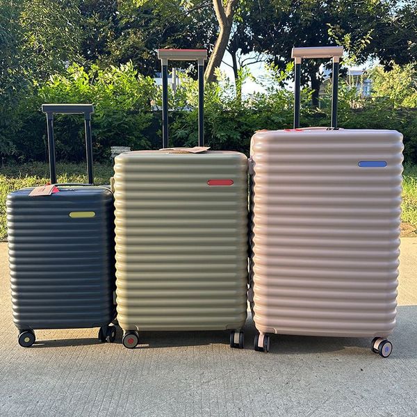 

Designer Suitcases Luggage Luxury Travel Wheels Boarding Women 20 25 28 inches Men Trolley Rolling Bag Metal, Pink