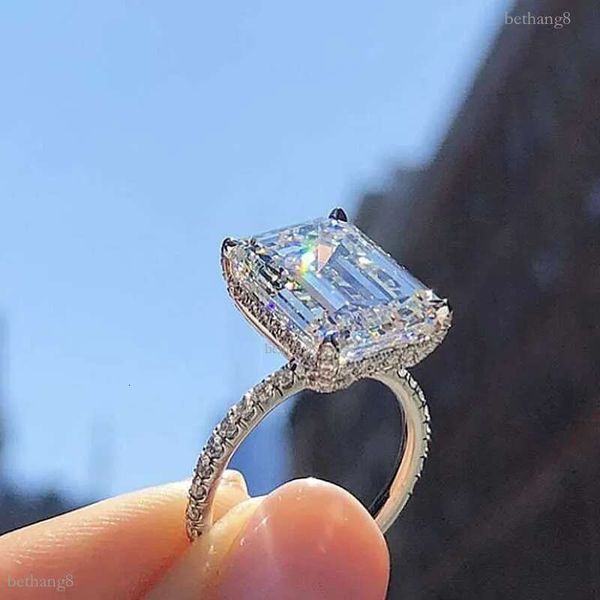 Rings Classic Sterling Sier Emerald Cut Simulated Dia Gemstone Wedding Engagement Band Ring finger Fine Jewelry Wholesale J230517