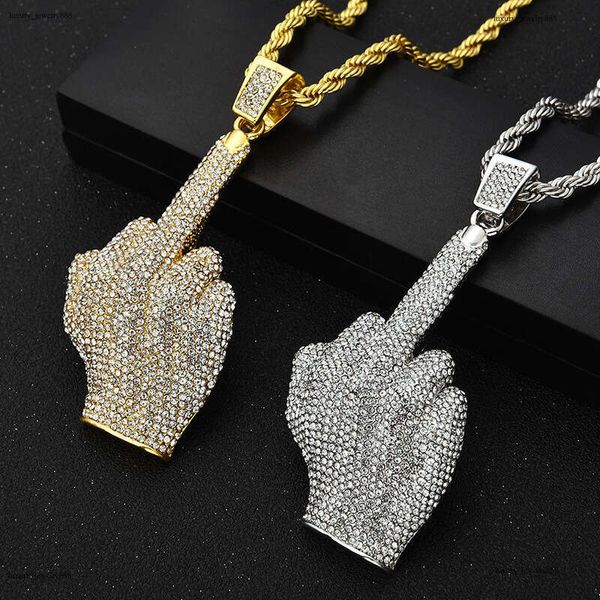 

Designer luxury large vertical middle finger hip hop ice out of VVV Moissanite, pendant for men and women Free delivery