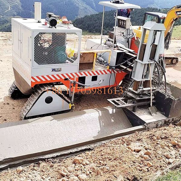 

Weather-Resistant Concrete Curb Paver Machine With Rainproof Control Panel Cold-Resistant Hydraulics